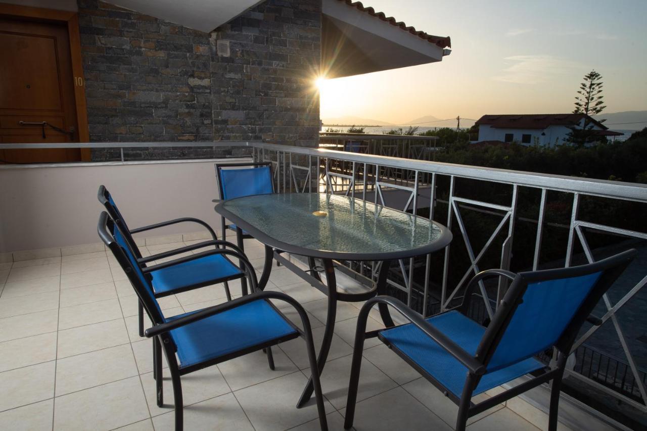 Punda 4 Seasons Apartman Diakoptó Kültér fotó