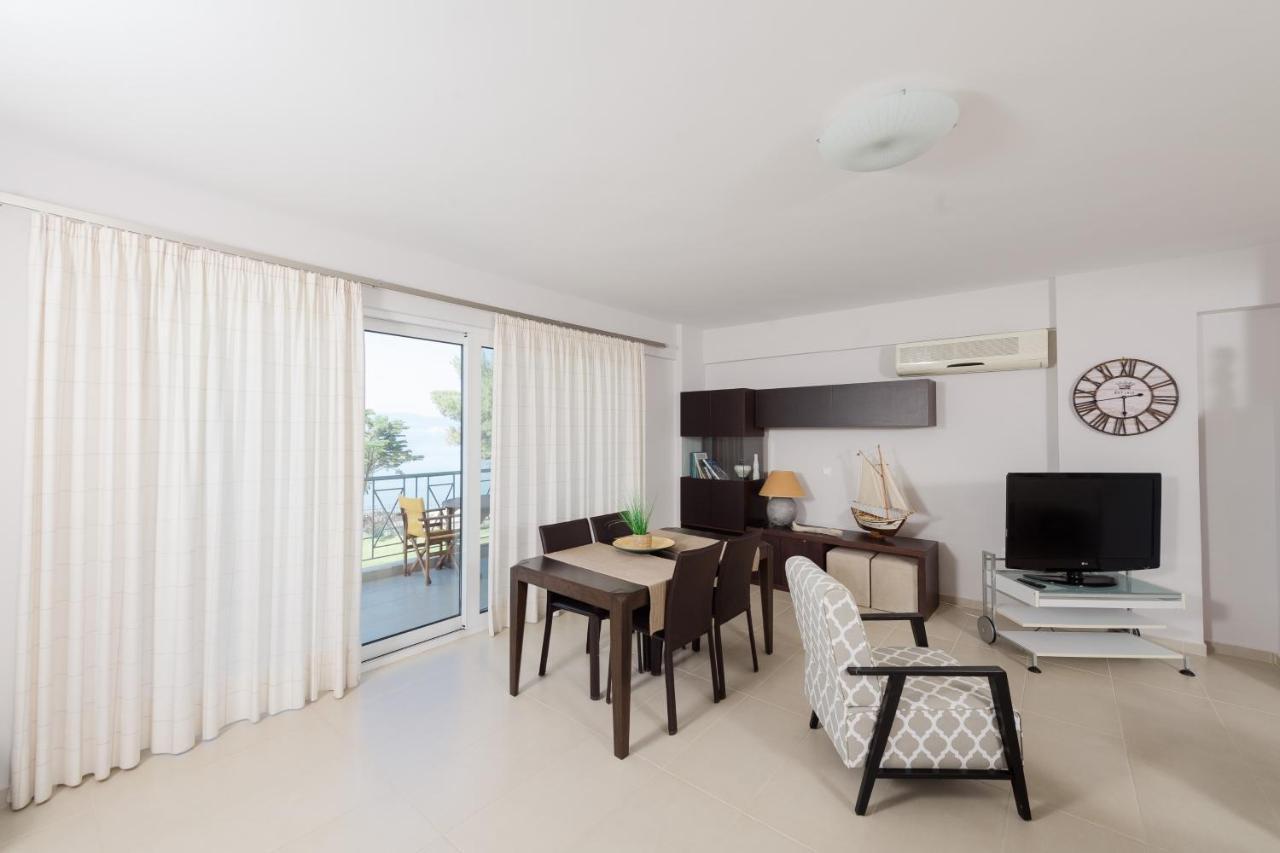Punda 4 Seasons Apartman Diakoptó Kültér fotó